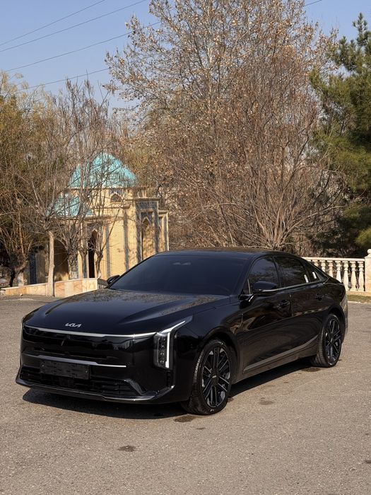 Kia k8 1.6 hybrid panorama