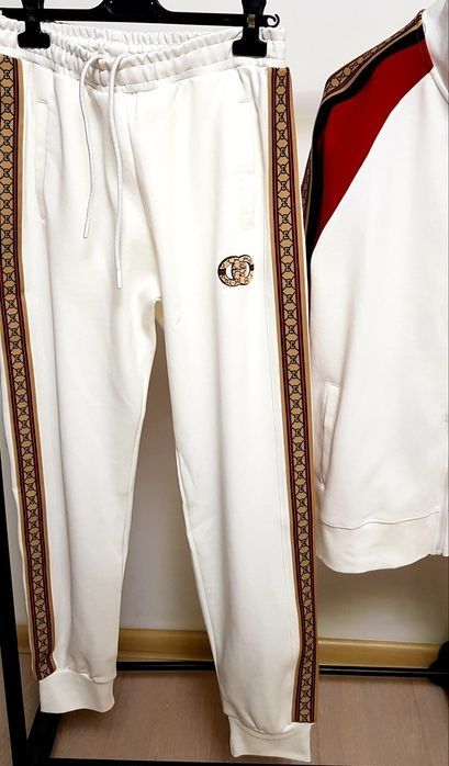 Compleu sport tip Gucci bumbac marimea M-L STOC LIMITAT!