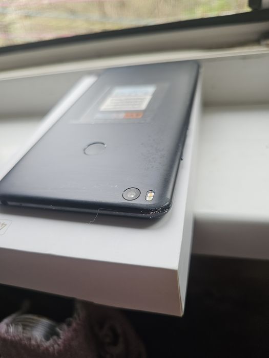 Продам Mi Max 2 4/64