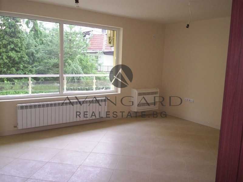 оф.19600 Просторен магазин/ Кършияка