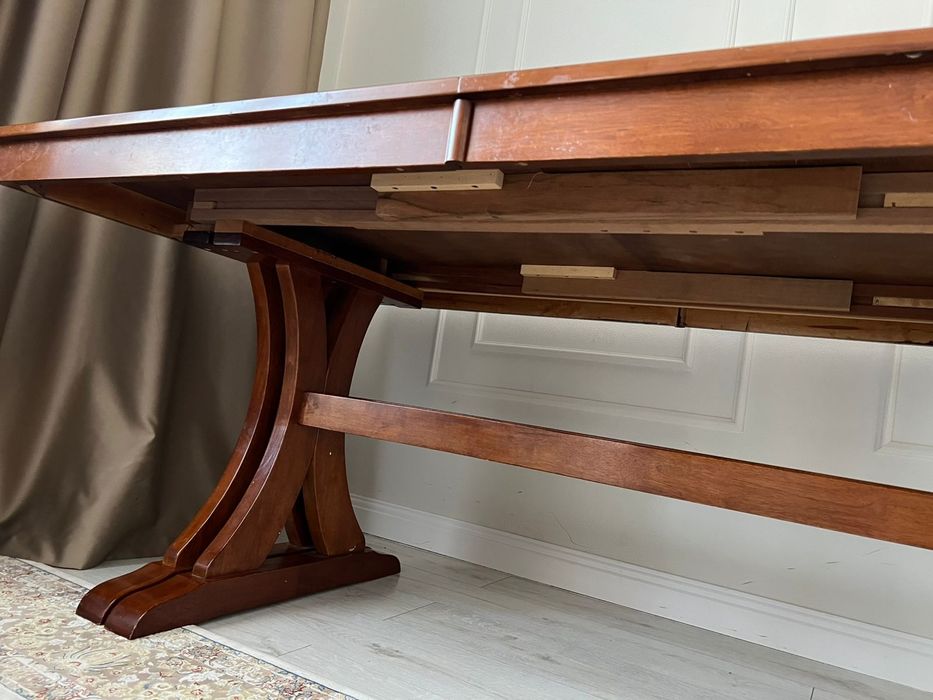 Продаю стол 3м длинная