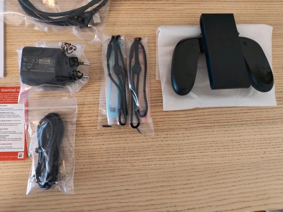Consolă Nintendo Switch 2 + husă de protecție, stare excelentă