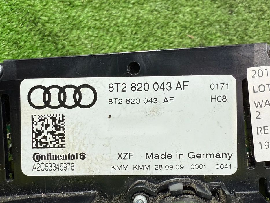 PANOU CENTRAL COMANDA CLIMA AUDI A4 SE 2.0 DIESEL 2010 COD OEM 8T2820043S 8T2820043AF 2009-2016