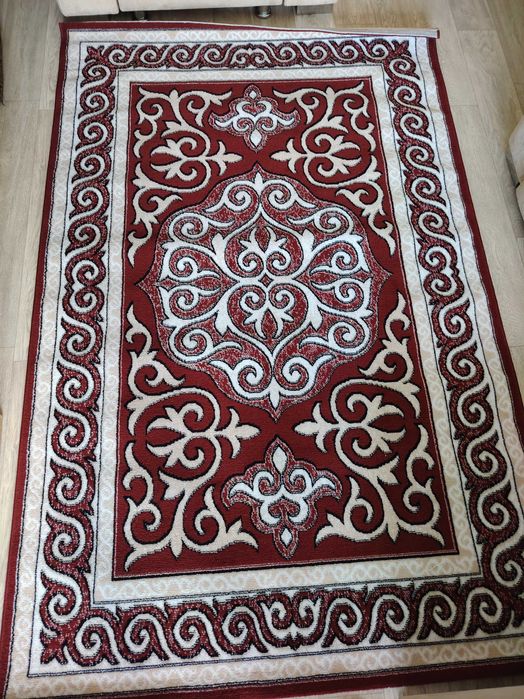 Продам палас новый  1,5*2