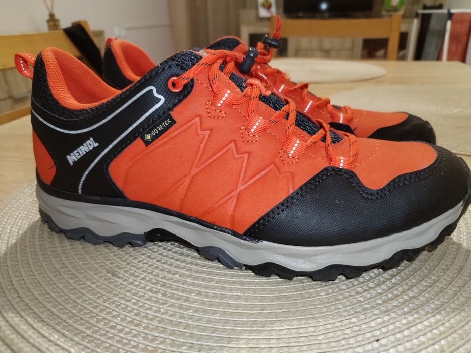 Непромокаеми обувки