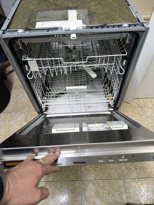 Съдомиялна Miele G 1872 SCVI за вграждане на 60см.