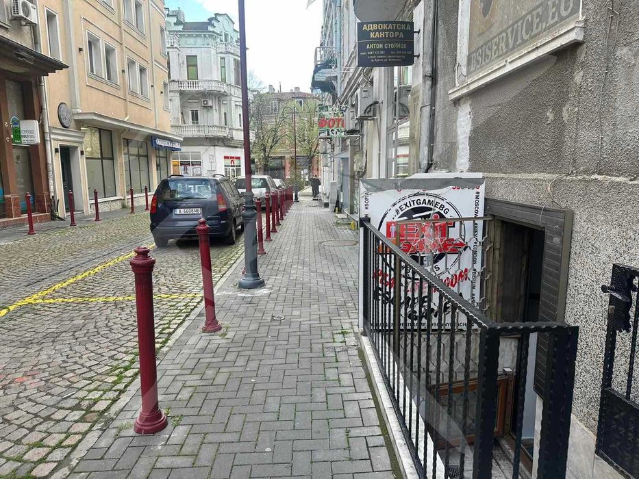 Продава се Едностаен апартамент в Бургас, Център - 30 кв.м за 1067 €/кв.м - Снимка #8