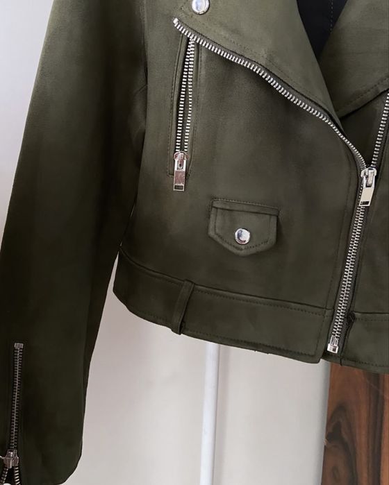 Пррдам замшевую куртку zara