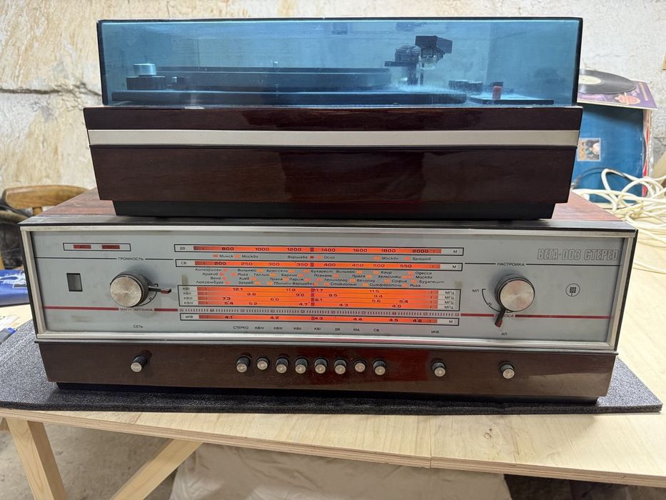 Вега 003 стерео винтажный комплект  в хорошем состоянии