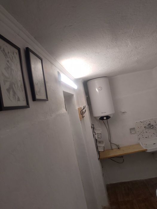 Дава се под наем Етаж от къща в Пловдив, Южен - 60 кв.м за 348.84 € - Снимка #4