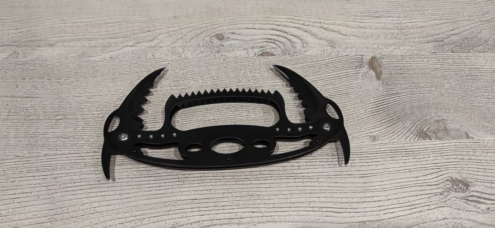 Бокс с две остриета