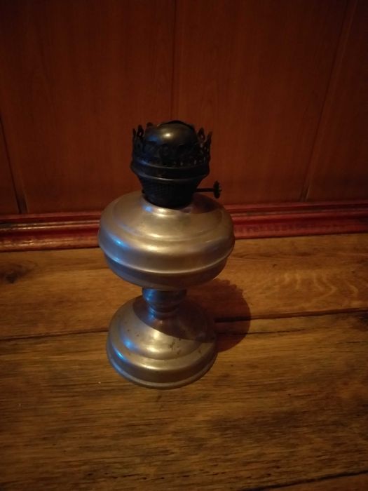 Лампа керосиновая