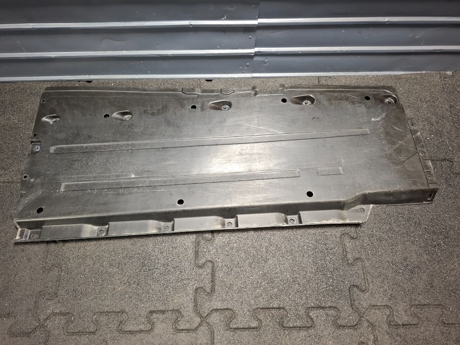 Scut caroserie stanga AUDI A4 III Avant 8ED, B7 2004 - 2008 TDI BKE, B