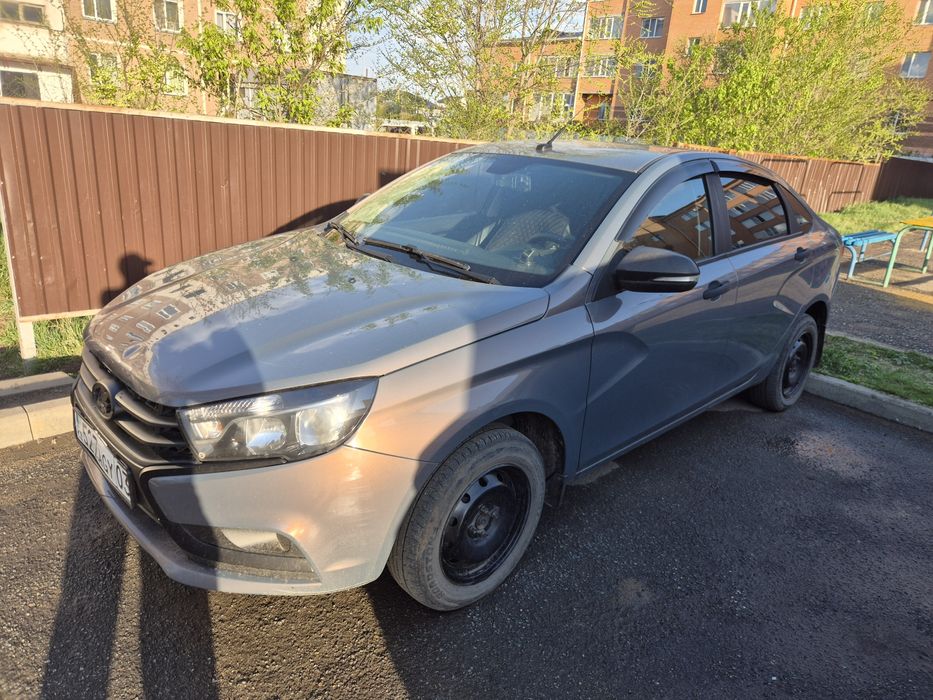 Lada vesta продам