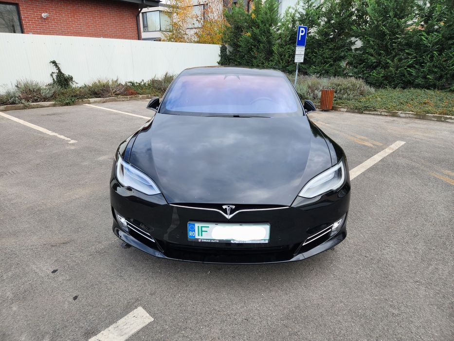 Tesla model s75 proprietar in acte de 2 ani viata baterie 90%