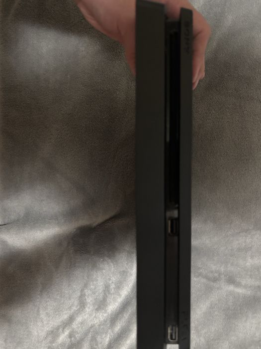 Vand ps4 slim 825 gb