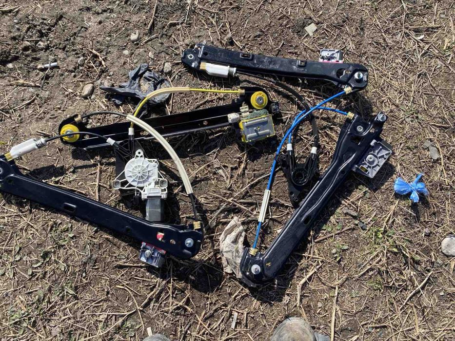 Стъклоповдигач Мерцедес Цлс CLS C257