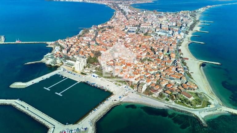 Двустаен апартамент в новострояща се сграда в Поморие