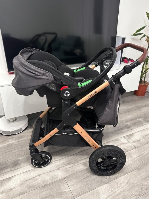 Vând Cărucior 3 în 1 Coccolle Melora