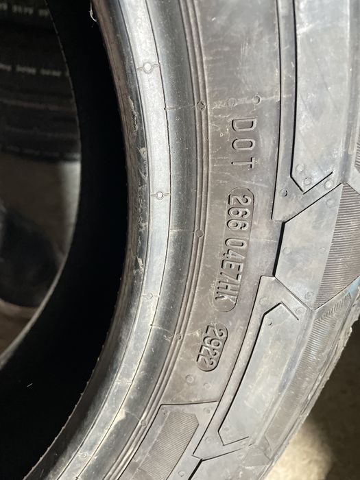 Anvelope Continental set 215/60 R 17 C  buc Dot 2022