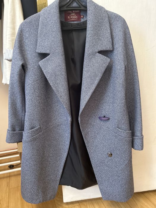 Продается пальто осень -весна