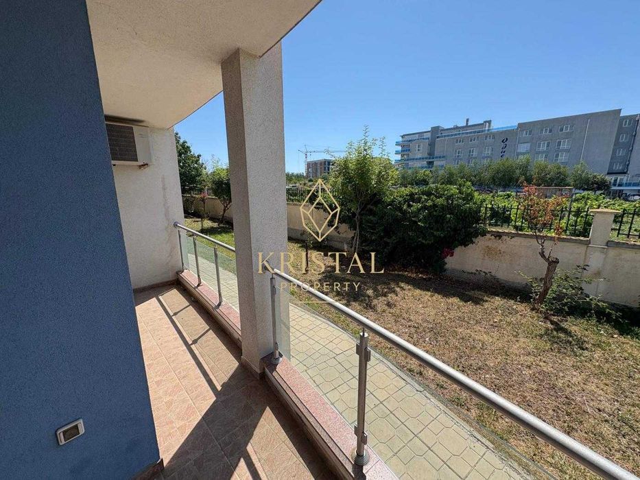 Продава се Двустаен апартамент в Несебър - 70 кв.м за 1065 €/кв.м - Снимка #11