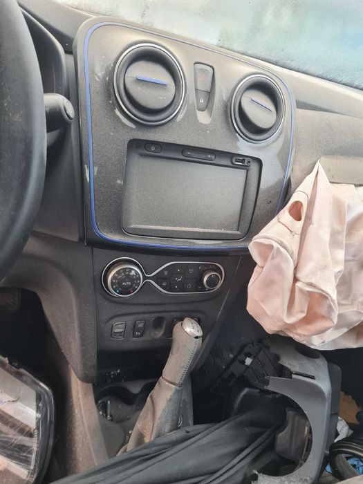 "САМО НА ЧАСТИ" Dacia Sandero Stepway 2020г