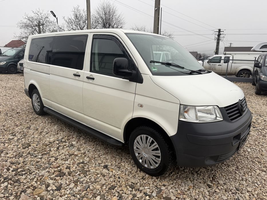 Vw transporter T5 2008 9 locuri