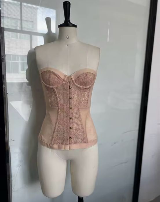 НОВО!Черен и бежов корсет