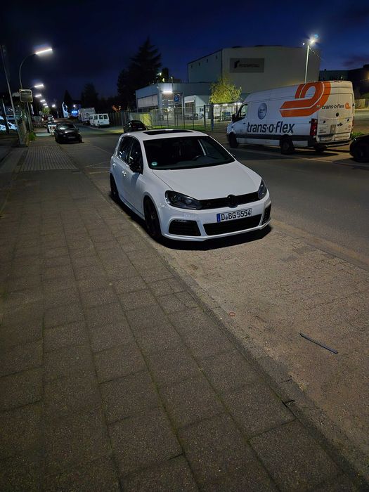 Продавам   голф  6  р