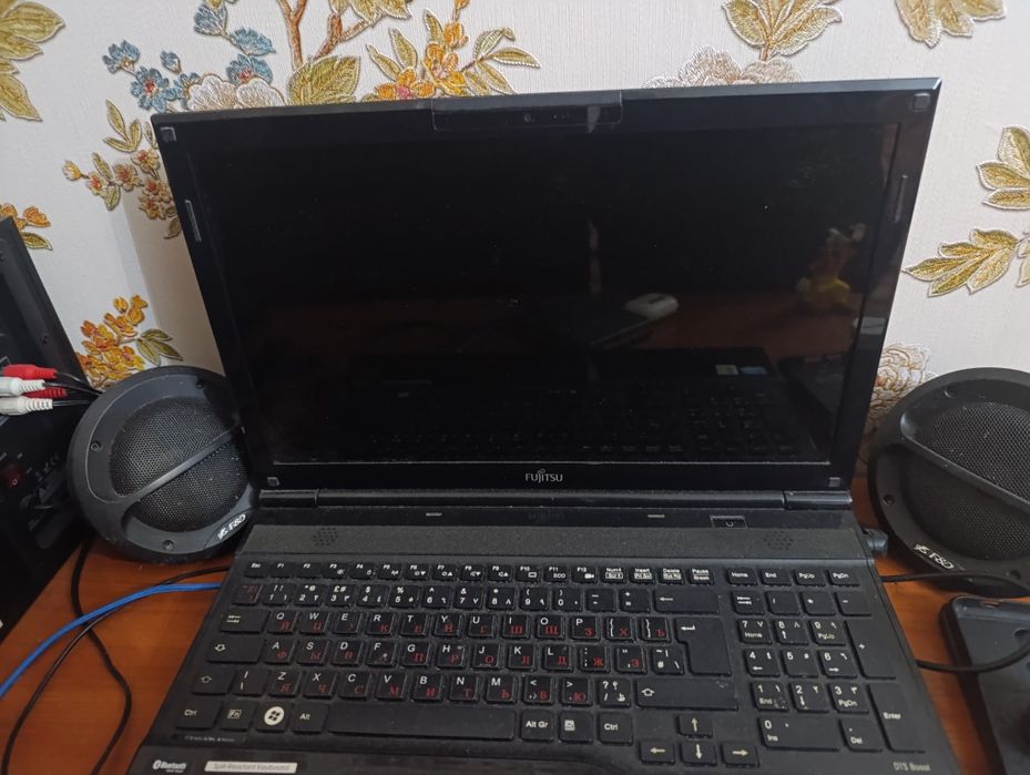 Продаётся ноутбук