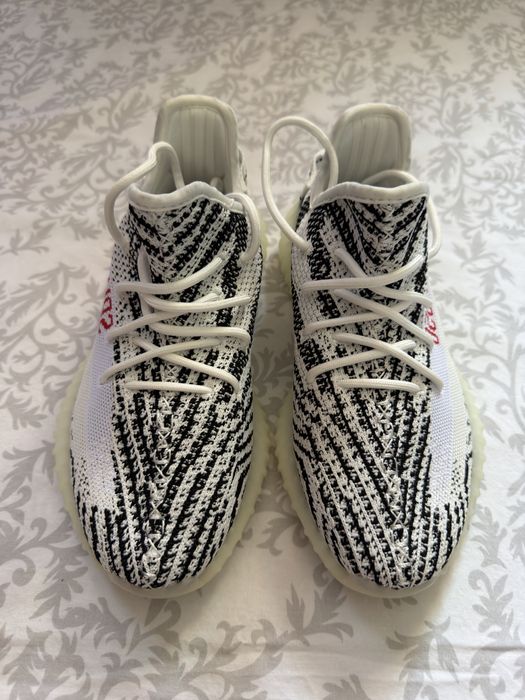 Adidas Yeezy 350 V2 Zebra