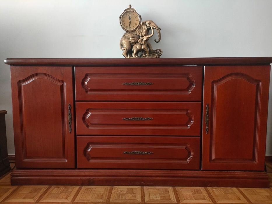 Гостиная  мебель комод