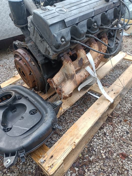 Части за Мерцедес 124