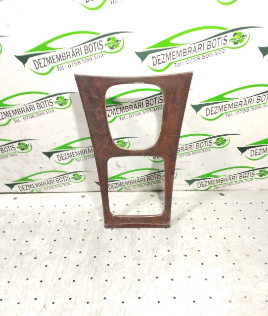 Ornament consola centrala A 203 680 5439 Mercedes-Benz C-Class W203/S
