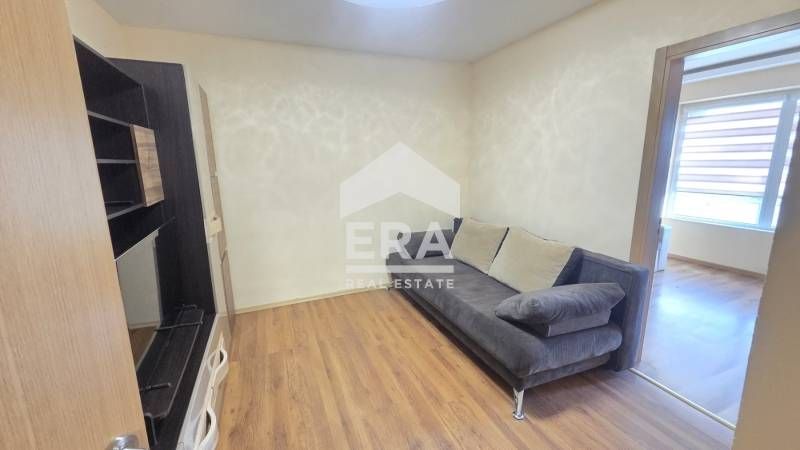 ЕКСКЛУЗИВНО!Тристаен апартамент под наем в кв.Трошево , град Варна.