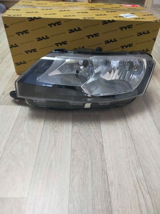 Фара шкода рапид