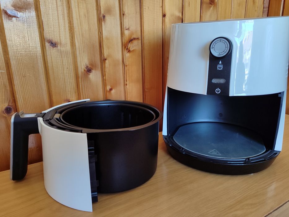 Фритюрник с горещ въздух