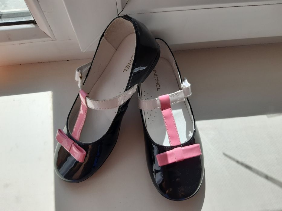 Обувь для девочки