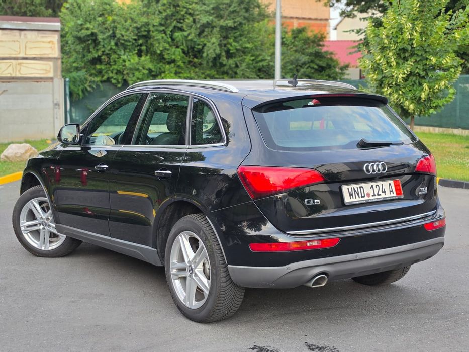 Audi Q5  2.0 tdi S Line  Quattro 4x4 190 cp