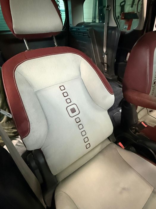 Detailing auto interior