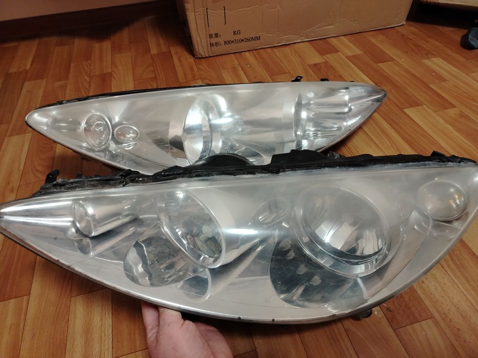 Фары Peugeot 308
