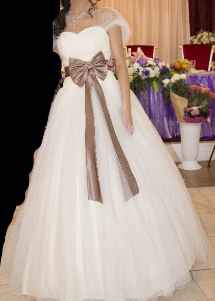 Свадебные платья, 2 штуки