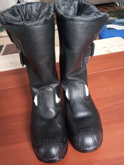 Обувь зимняя , новая