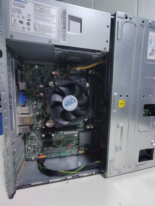 Компактный системный блок Lenovo