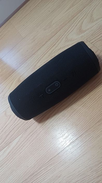Boxa 150 lei.nouo trimisa din UK.nefolosita deloc.