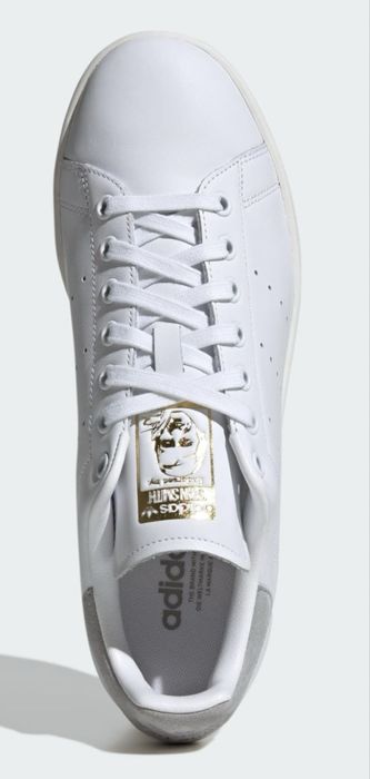 Чисто нови маратонки adidas