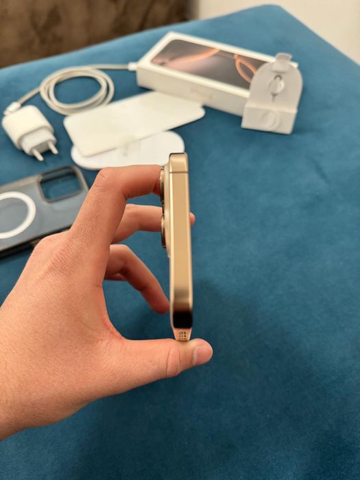 De Vanzare Iphone 16 Pro Max GOLD 256GB 89%San Bat