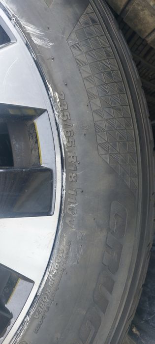 Оригинални гуми с джанти за VW Touareg 235/65R18 110V