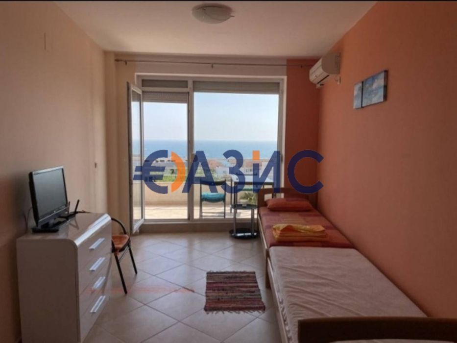 Продава се Двустаен апартамент в Созопол - 72 кв.м за 973 €/кв.м - Снимка #2